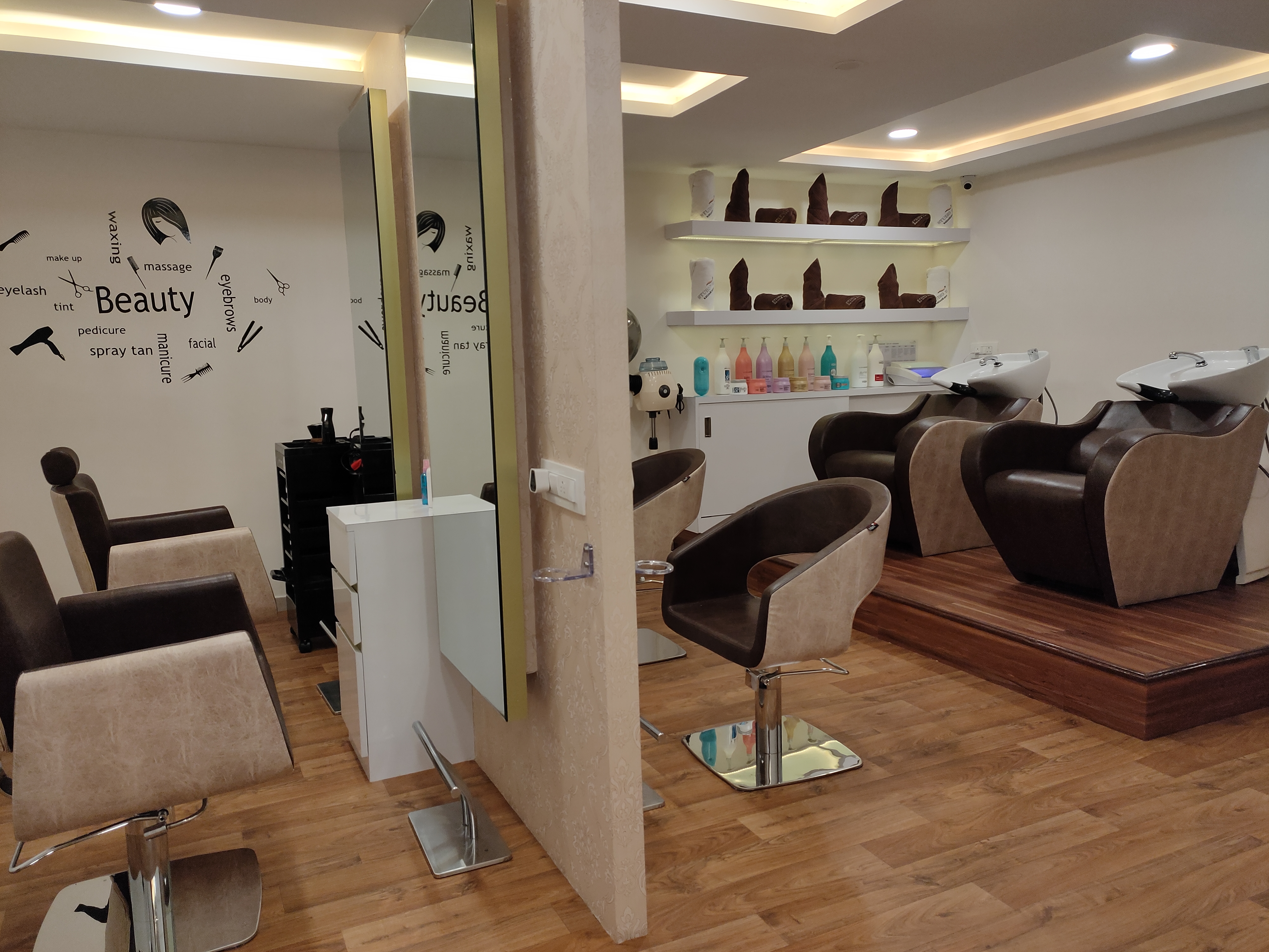 STUDIO11 Salon & Spa in Bodakdev, Ahmedabad | Hair & Beauty Salon